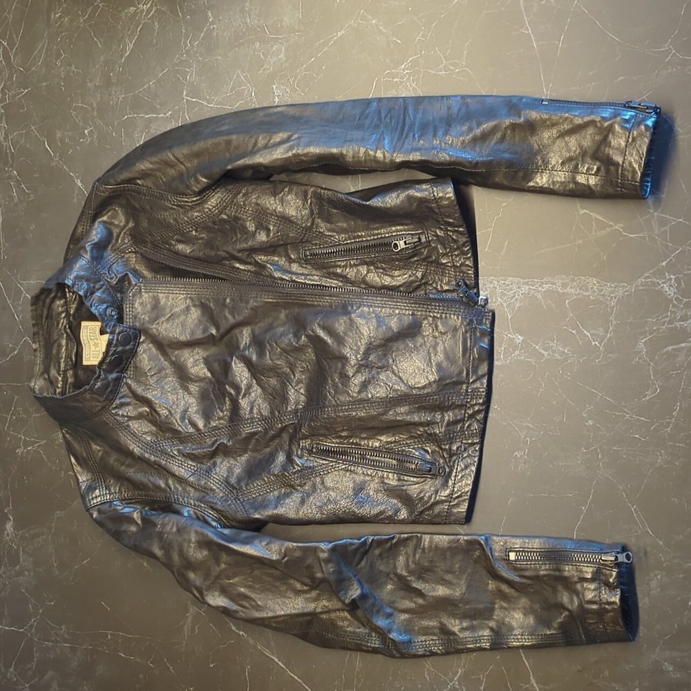 100% Lamb Leather Black cropped Moto Jacket Converse